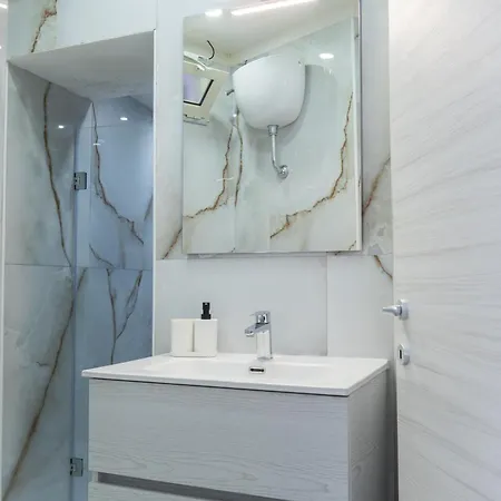 Paradise House 別荘 *